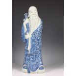 China, een blauw-wit porseleinen figuur van Shoulao, ca. 1900,