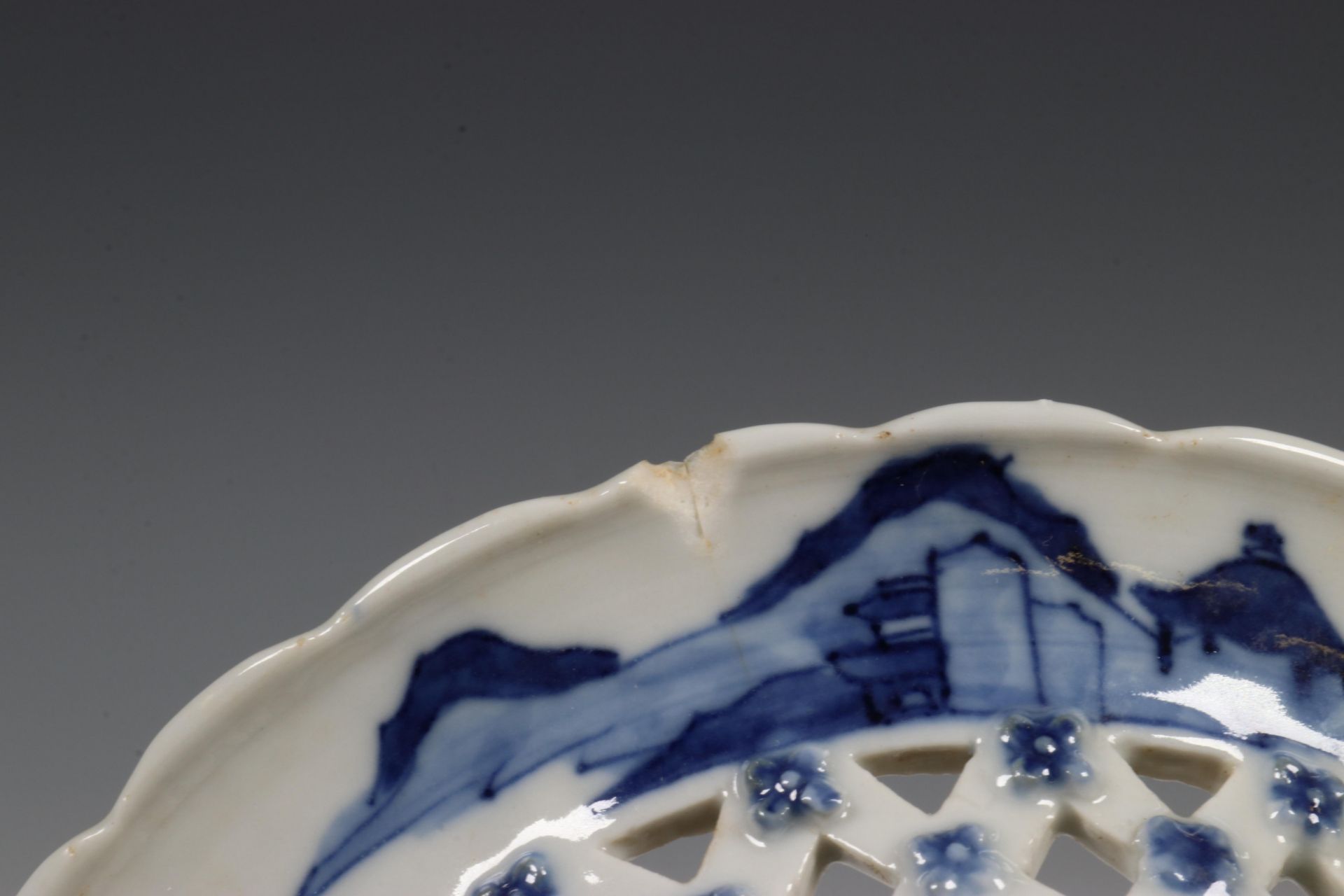 China, een blauw-wit porseleinen serviesgedeelte, laat Qing-dynastie, - Bild 19 aus 44