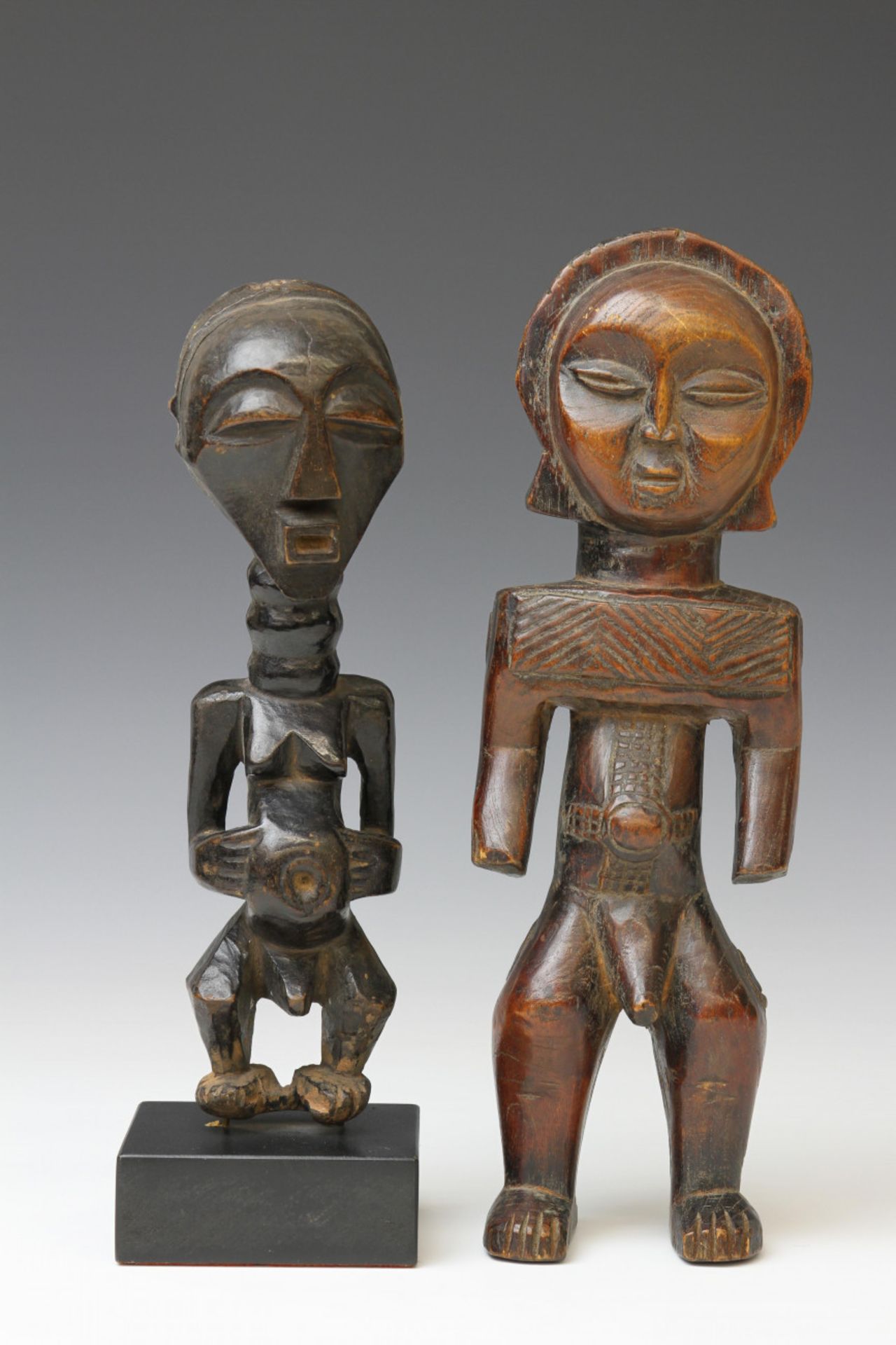 Two African figures
