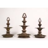 India, een collectie van zes koperen tempel-olielampen ca. 1900,