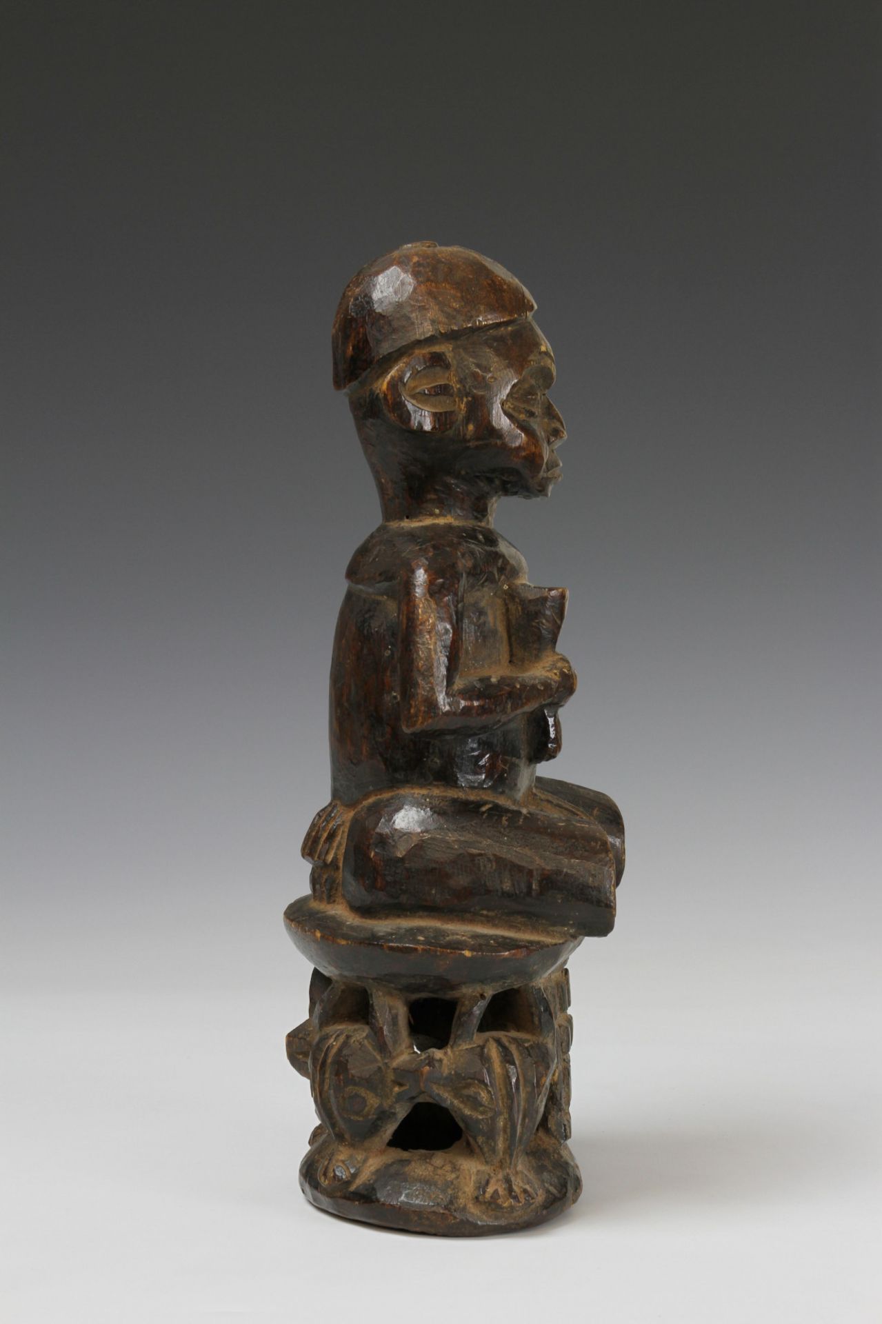 Cameroon, Grass lands, seated figure on a throne with buffalo heads - Image 2 of 5