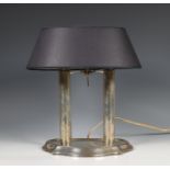 Oostenrijk, zilveren tweelichts tafellamp, Carl Hiess, ca. 1920;