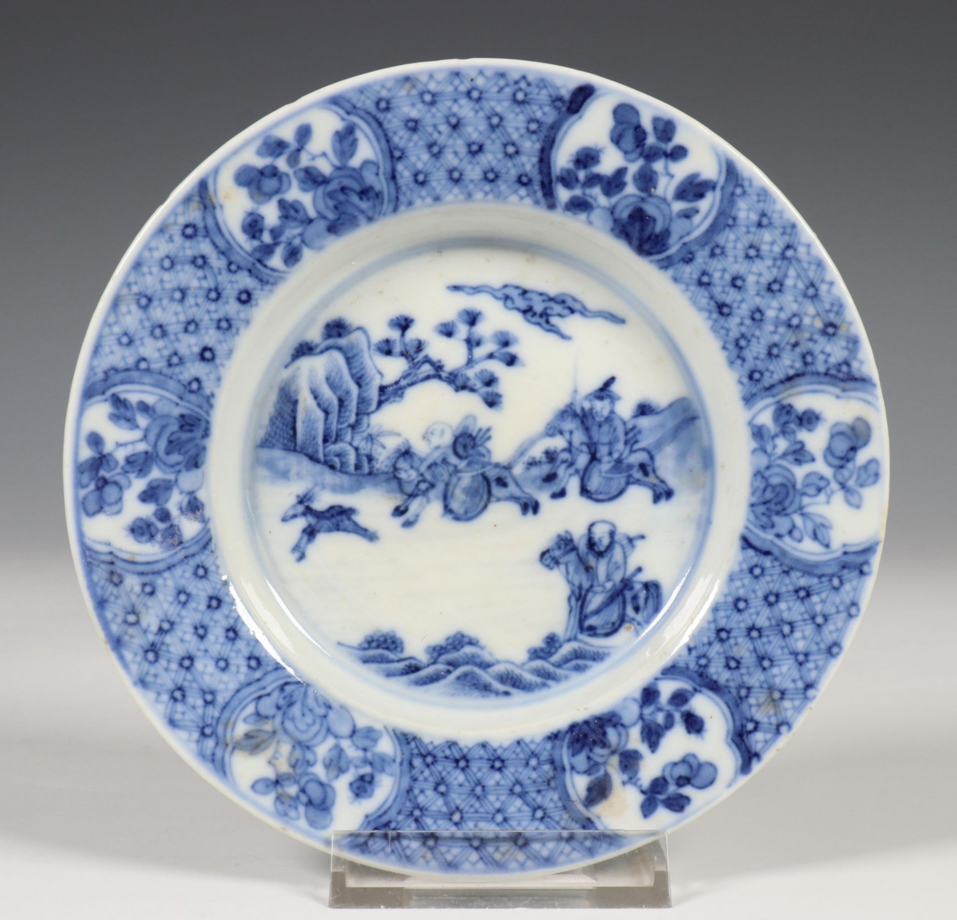 China, een blauw-wit porseleinen serviesgedeelte, laat Qing-dynastie, - Bild 22 aus 44