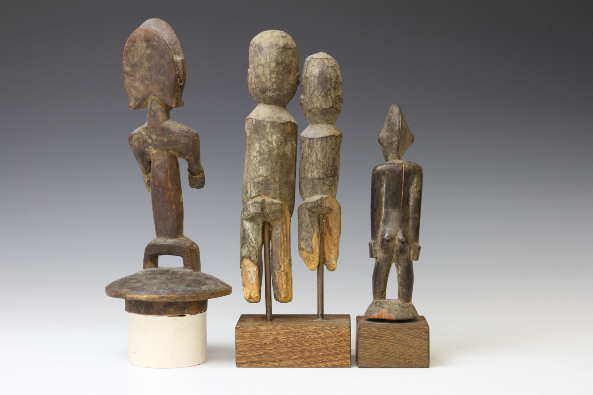 Five West African sculptures. - Image 3 of 6