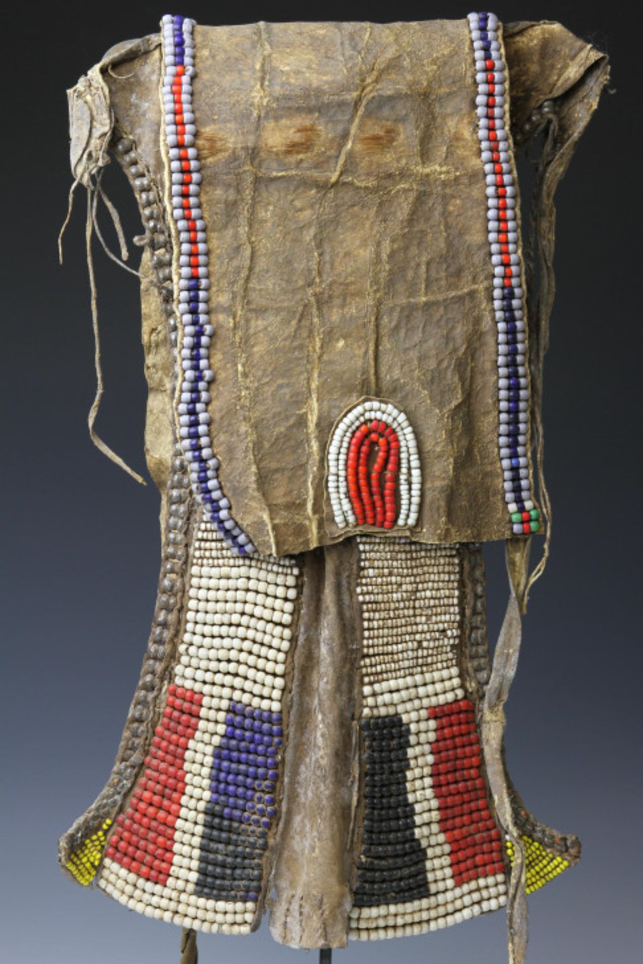 Kenia, Turkana, two leather apron - Image 4 of 4