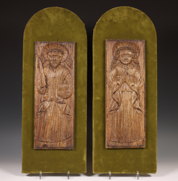 Drie antieke eikenhouten (kastdeur)panelen - Image 2 of 2