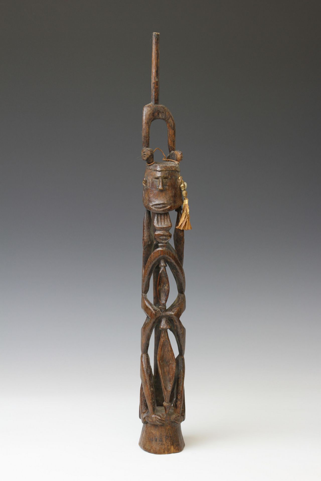 Papua, Asmat, an open worked ancestor figure