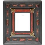 Spiegel in gezwart houten lijst, in Renaissance-stijl, 19e eeuw,