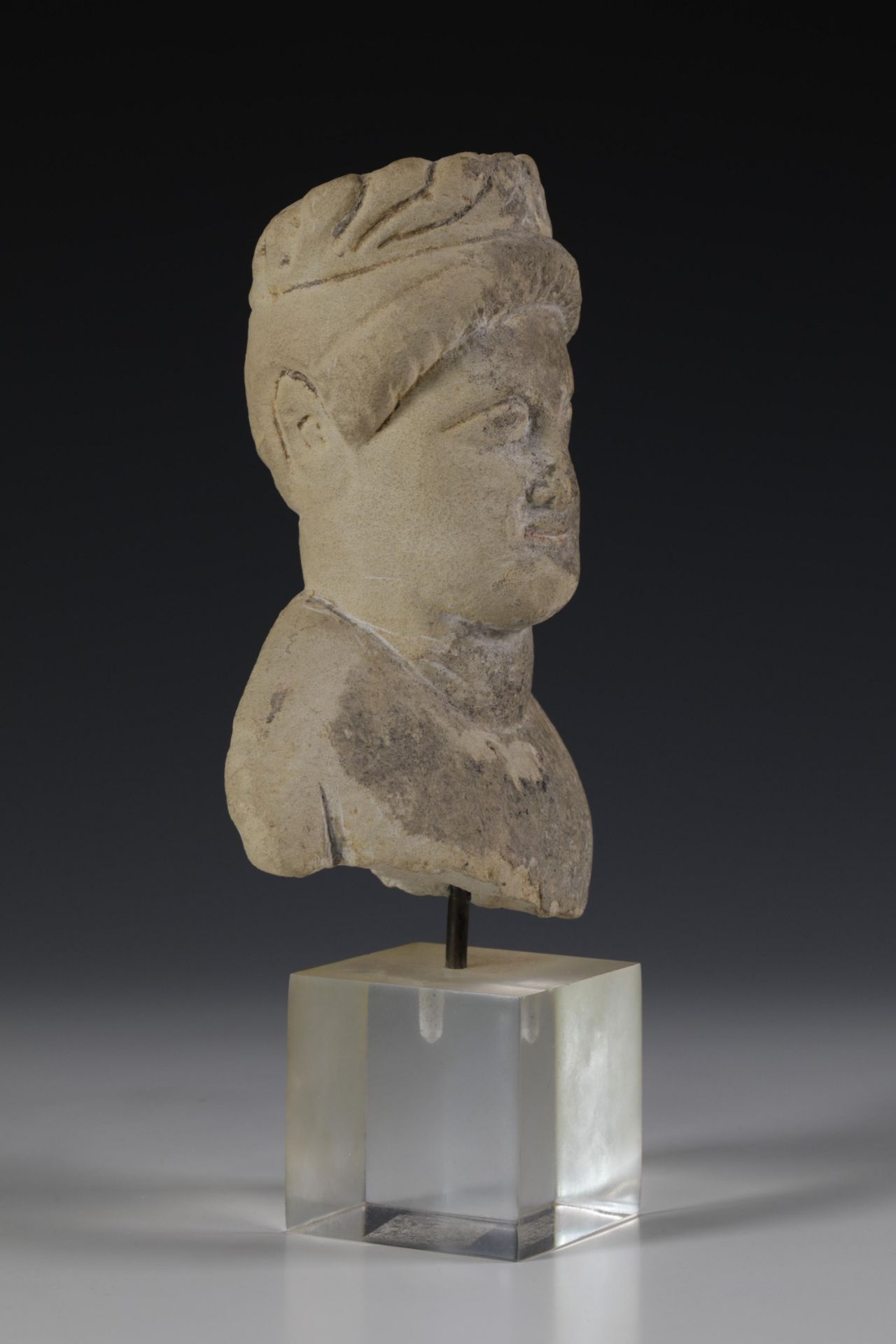 Cyprus, limestone head of a young man, ca. 5th Century BC., - Image 3 of 6