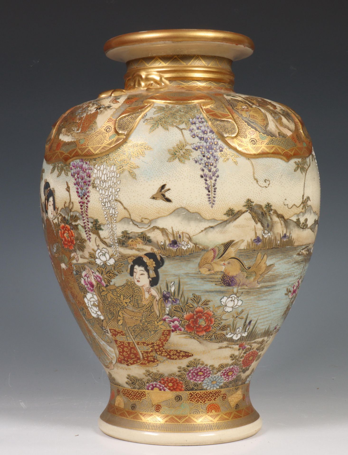 Japan, Satsuma porcelain vase, late 19th century, decorated with elegant ladies in a flower garden - Image 3 of 10
