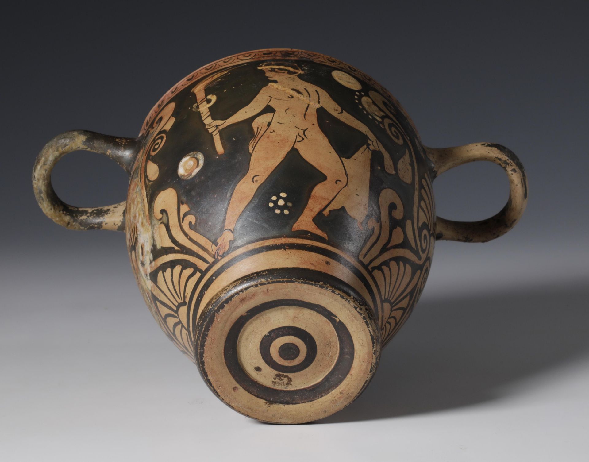 Apulia, earthenware skyphos, 4th century BC, - Image 4 of 6