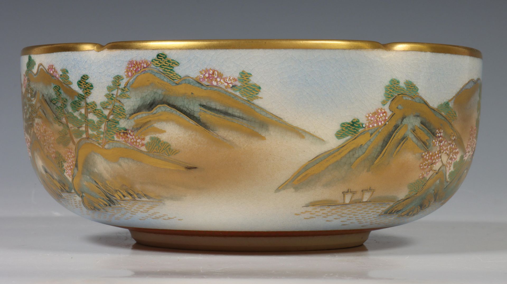 Japan, Satsuma porcelain bowl, 20th century, decorated to the interior with pavilion with mount Fuji - Image 3 of 8