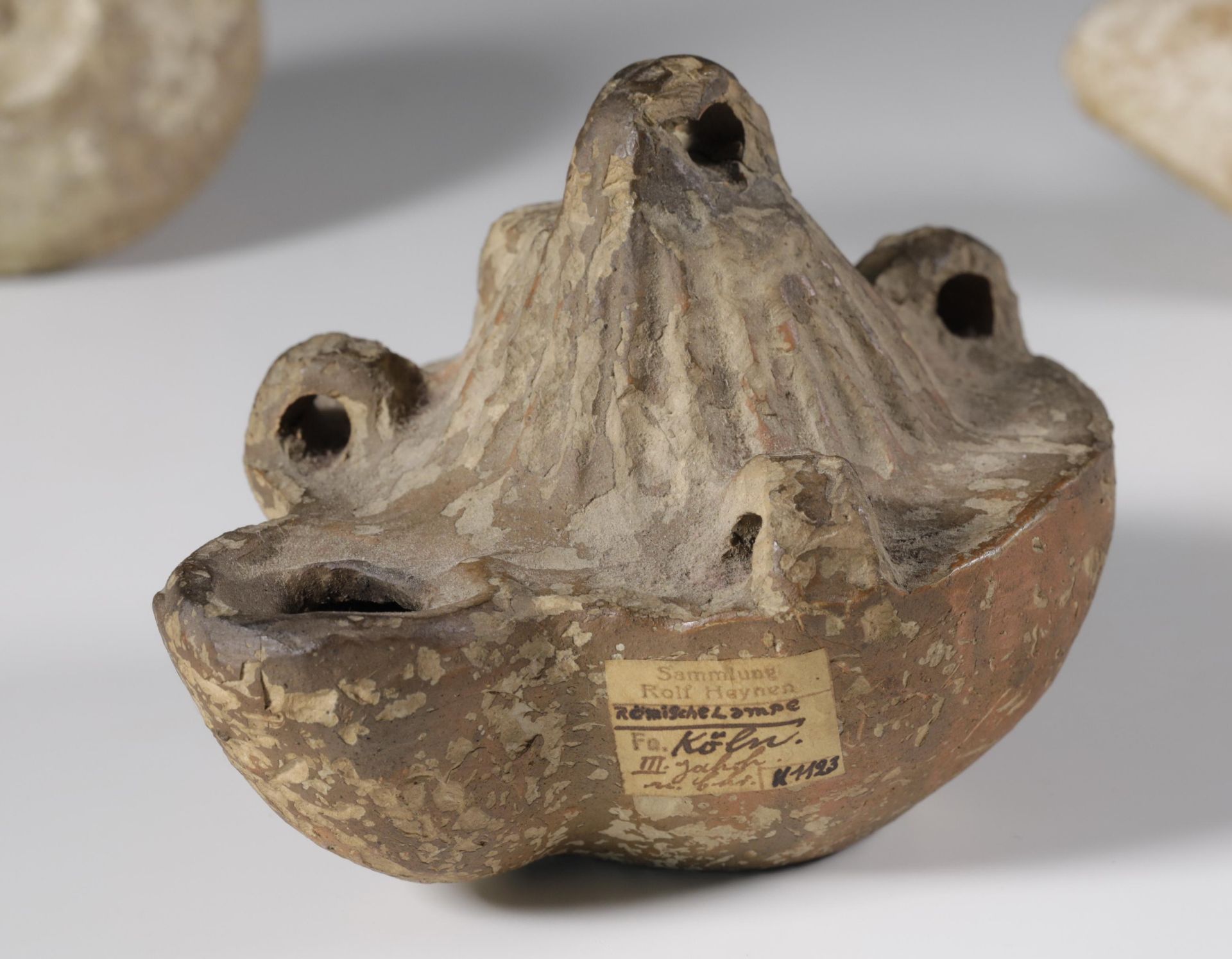 Roman terracotta oillamp, ca. 1st-3rd century, - Image 3 of 5