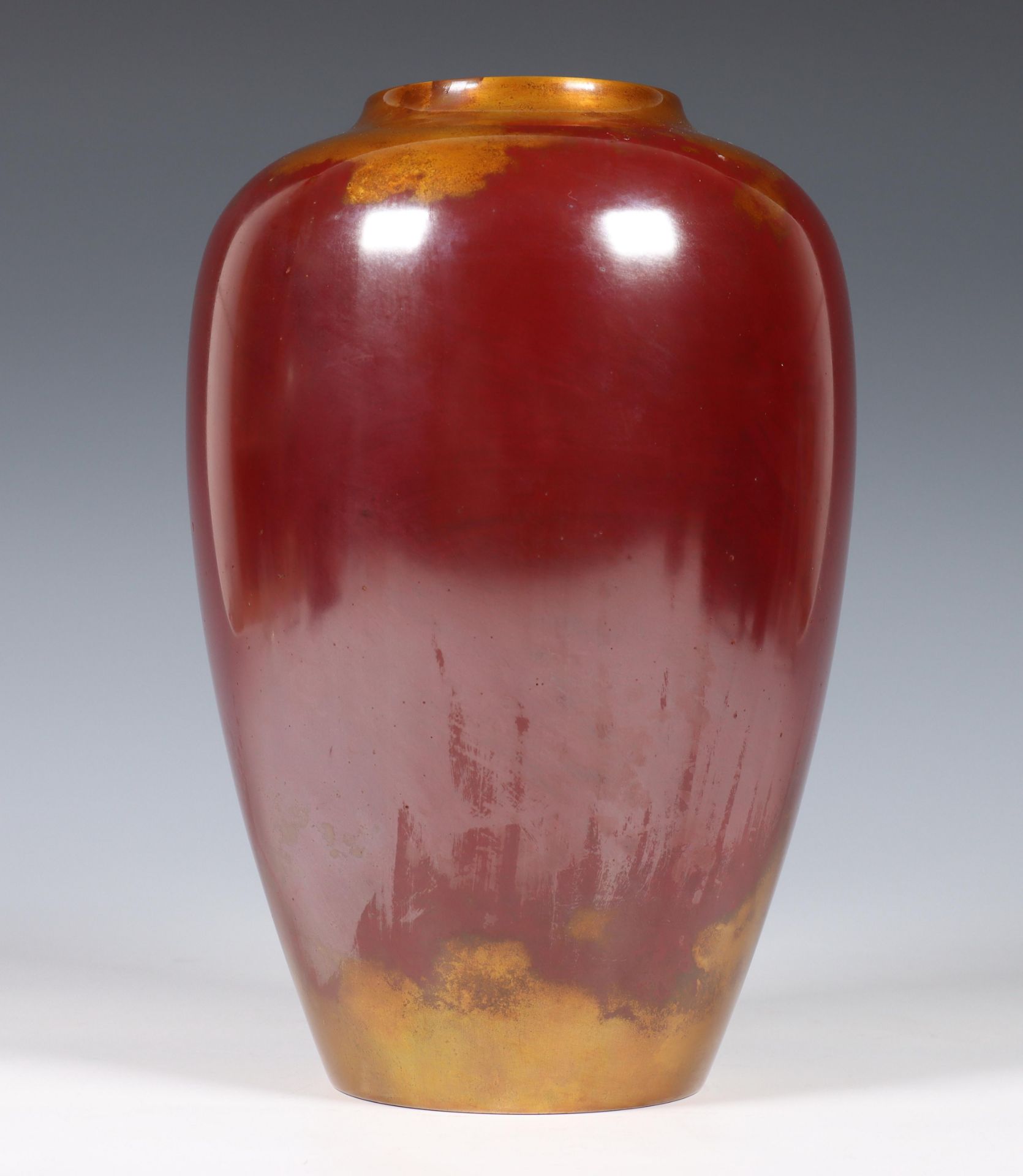 Japan, Kurisaki Tsugio (b. 1945), bronze vase with gold and red flambé patina, Showa period, - Image 6 of 7