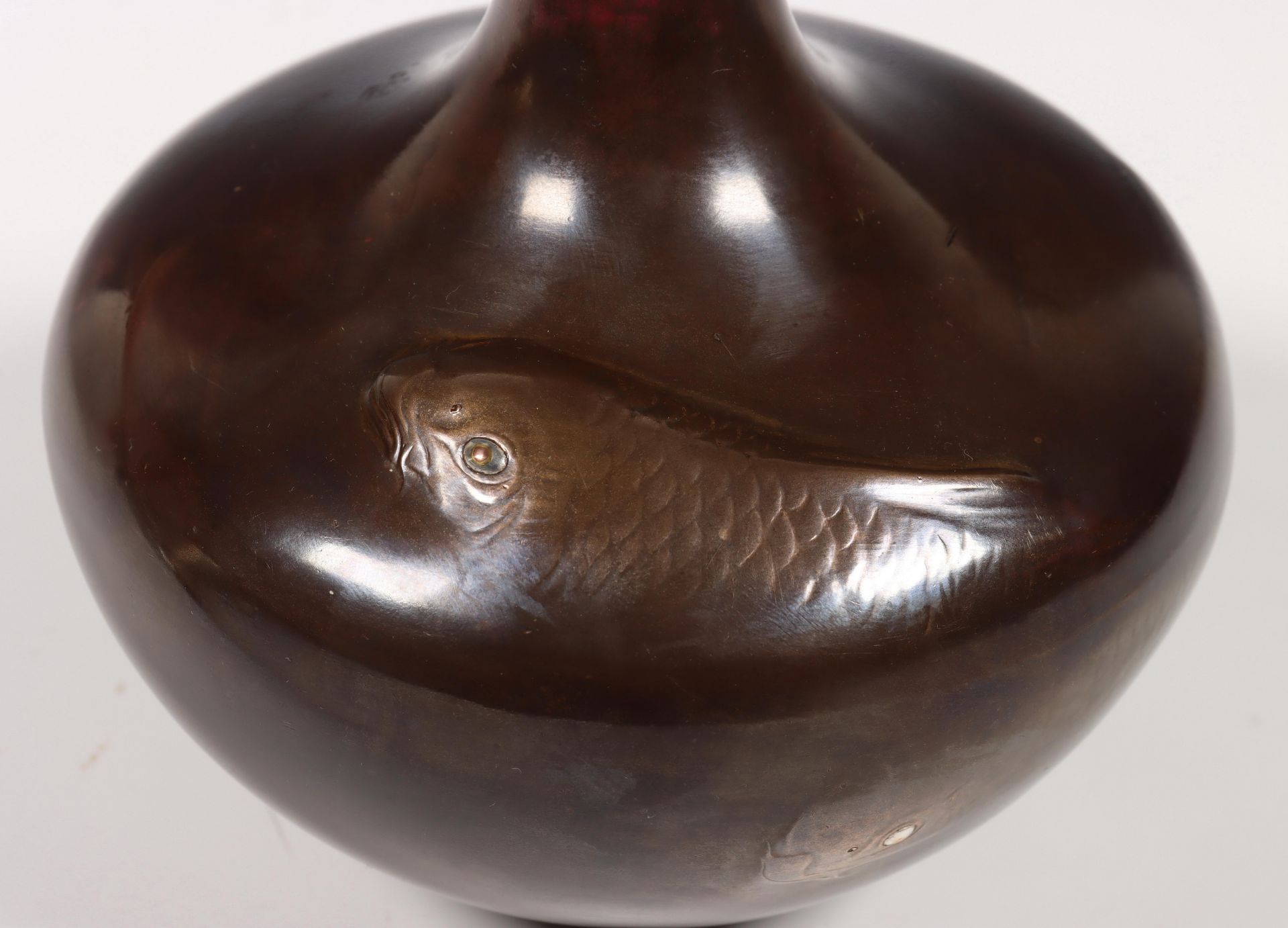 Japan, brown patinated bronze bottle vase with relief decoration of carp, Meiji period, the carp's - Image 6 of 6