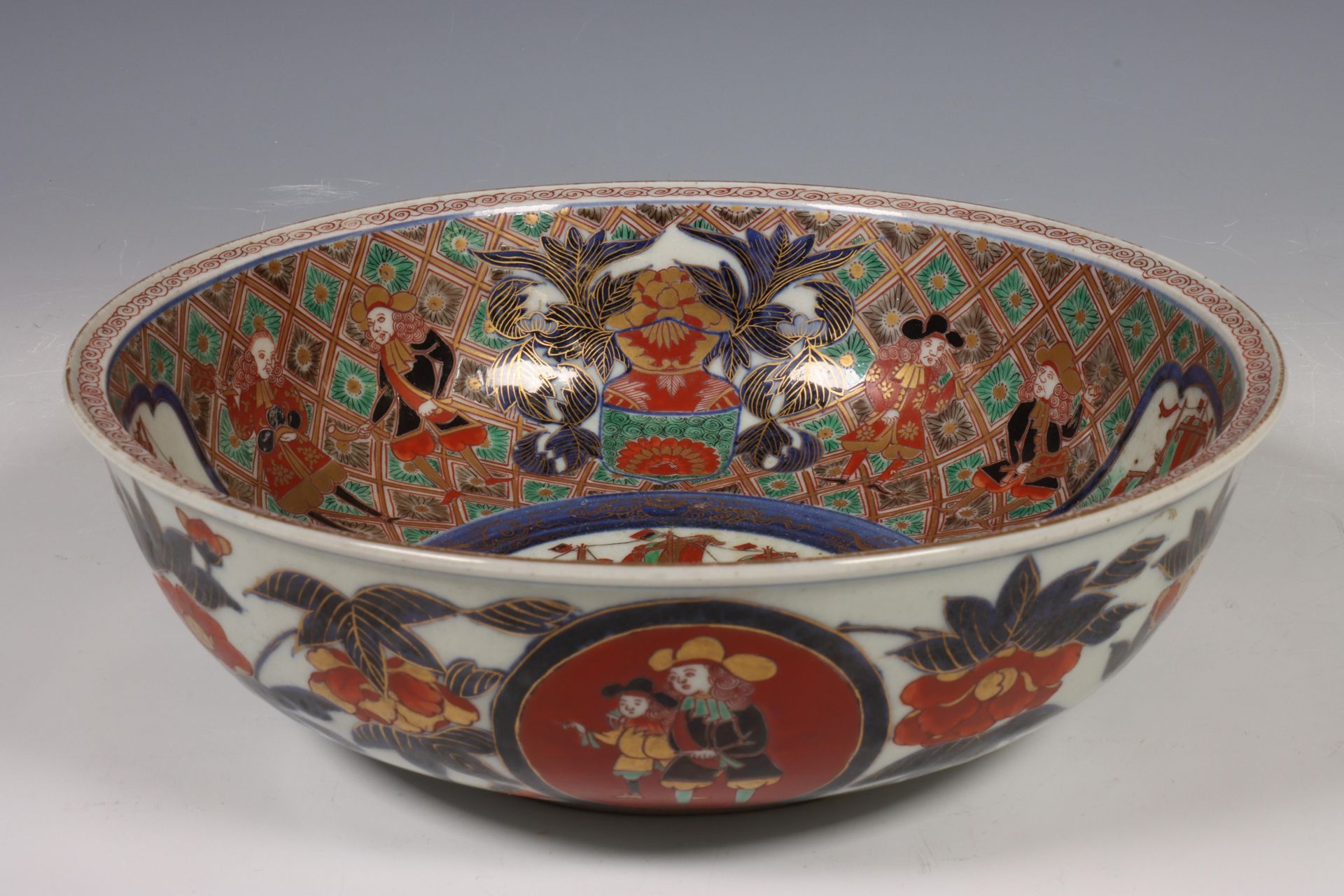 Japan, Imari porcelain Namban bowl, 19th century, decorated to the interior and exterior with