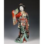 Japan, Imari porseleinen figuur van een geisha, 19e/20e eeuw,