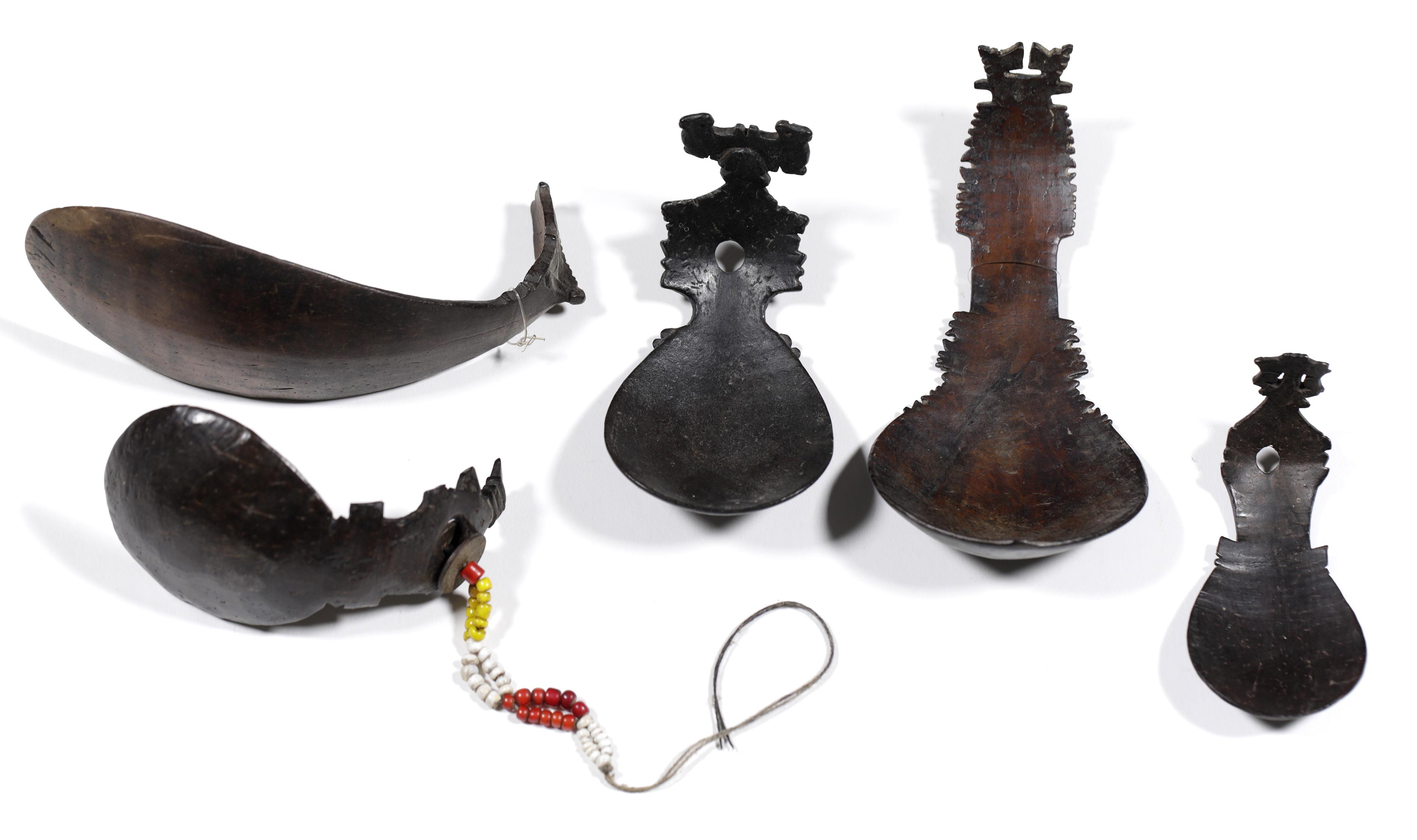 Timor, Atoni, three coconut shell and two buffalo horn spoons - Image 2 of 2