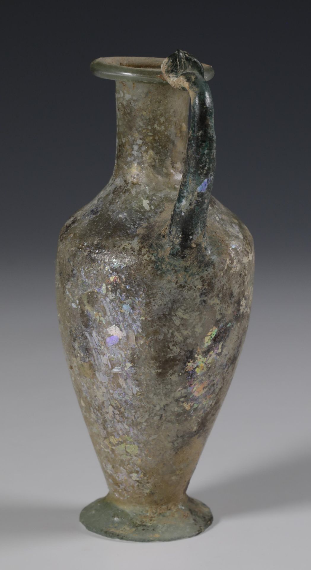 A fine Roman glass flacon, ca. 3rd-4th century - Image 7 of 7