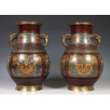 China, paar cloisonné emaille vazen, 20e eeuw,