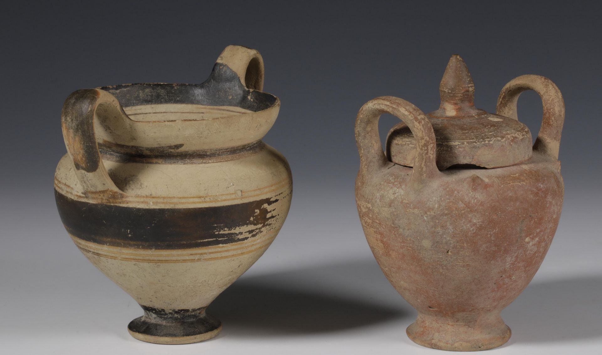 South Italy, Greek terracotta miniature nuptial lebes, 4th - 2nd century BC and a Greek kantharos, 5 - Image 3 of 4