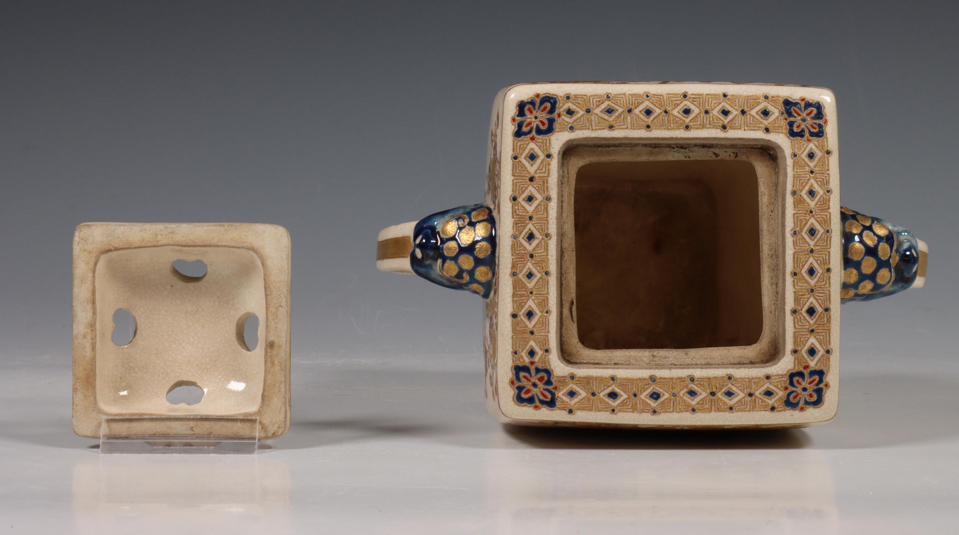 Japan, Satsuma porcelain censer, 19th/20th century, rectangular, raised on four feet and with two - Image 6 of 11