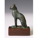 Egyptian Ptolomeic period, sculpture of a bronze cat.