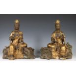 China, paar verguld bronzen sculpturen, 20e eeuw,