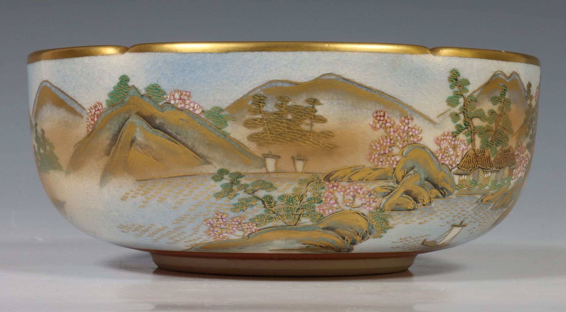 Japan, Satsuma porcelain bowl, 20th century, decorated to the interior with pavilion with mount Fuji - Image 6 of 8