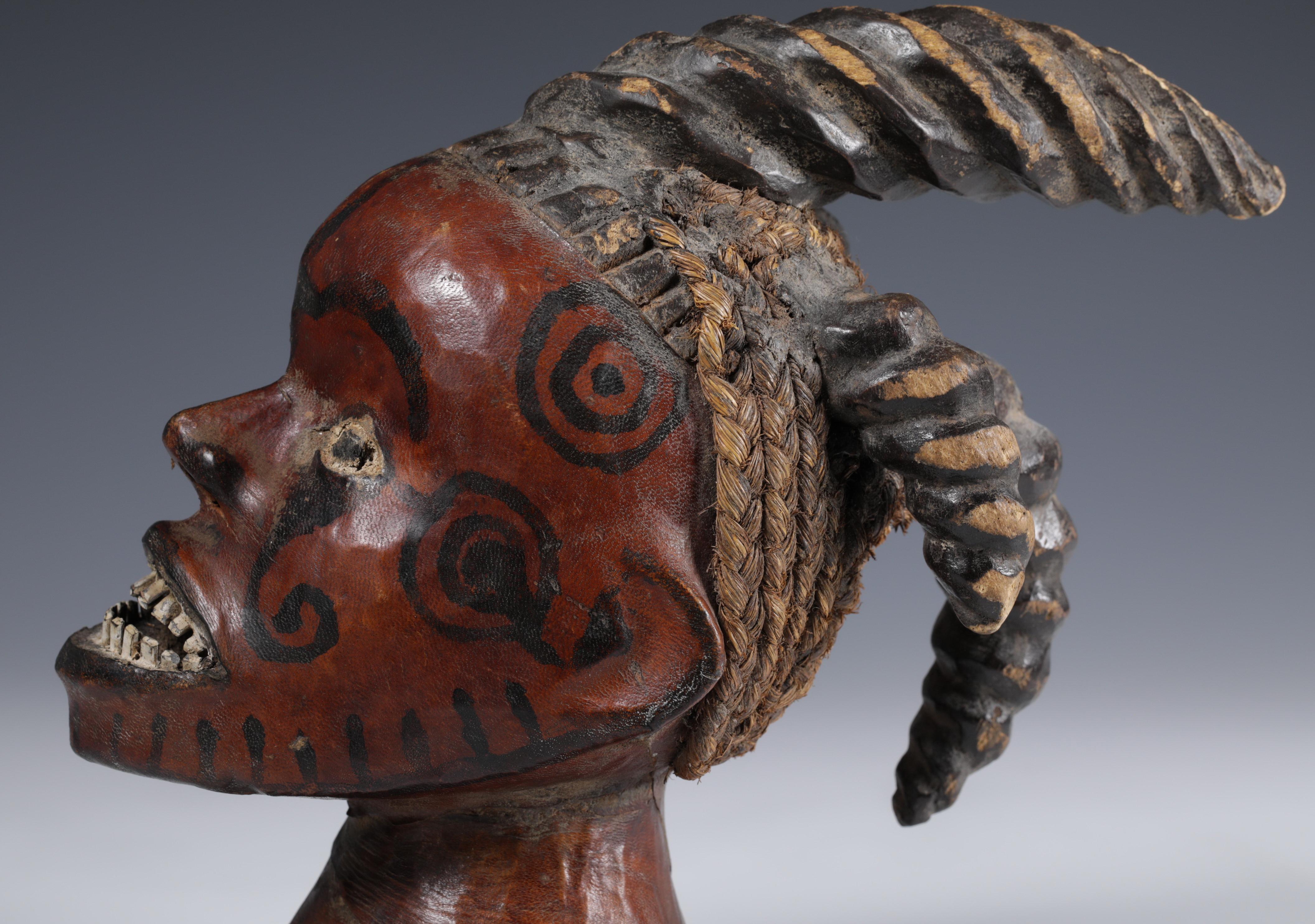 Ejagham/ Ekoi style crest mask covered with skin - Image 8 of 9