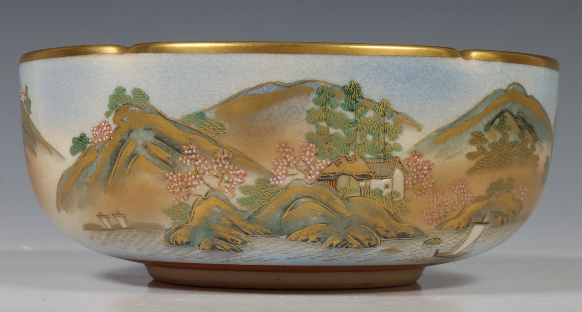Japan, Satsuma porcelain bowl, 20th century, decorated to the interior with pavilion with mount Fuji - Image 2 of 8