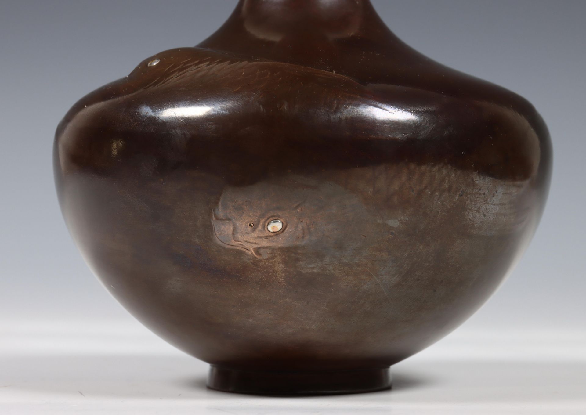 Japan, brown patinated bronze bottle vase with relief decoration of carp, Meiji period, the carp's - Image 5 of 6