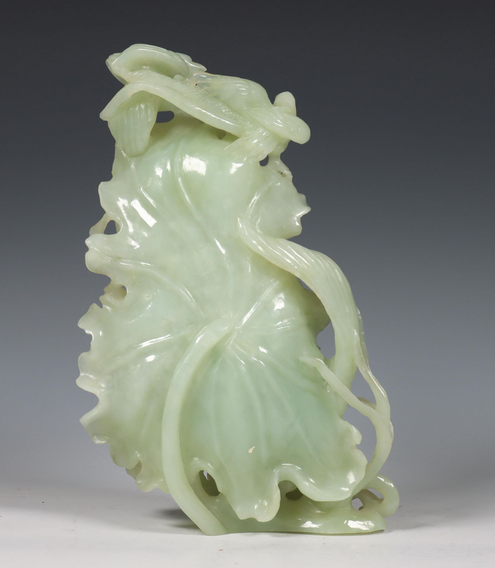 China, jadeiet snijwerk, 20e eeuw, - Image 4 of 5