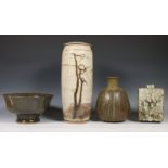 Drie keramiek vazen, 20e eeuw;