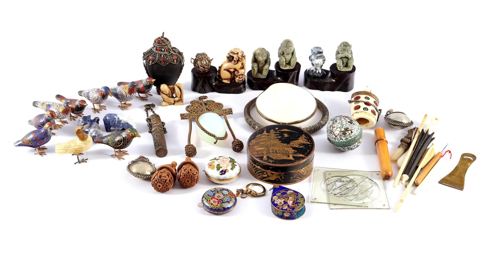 Lot of various trinkets including cloisonne