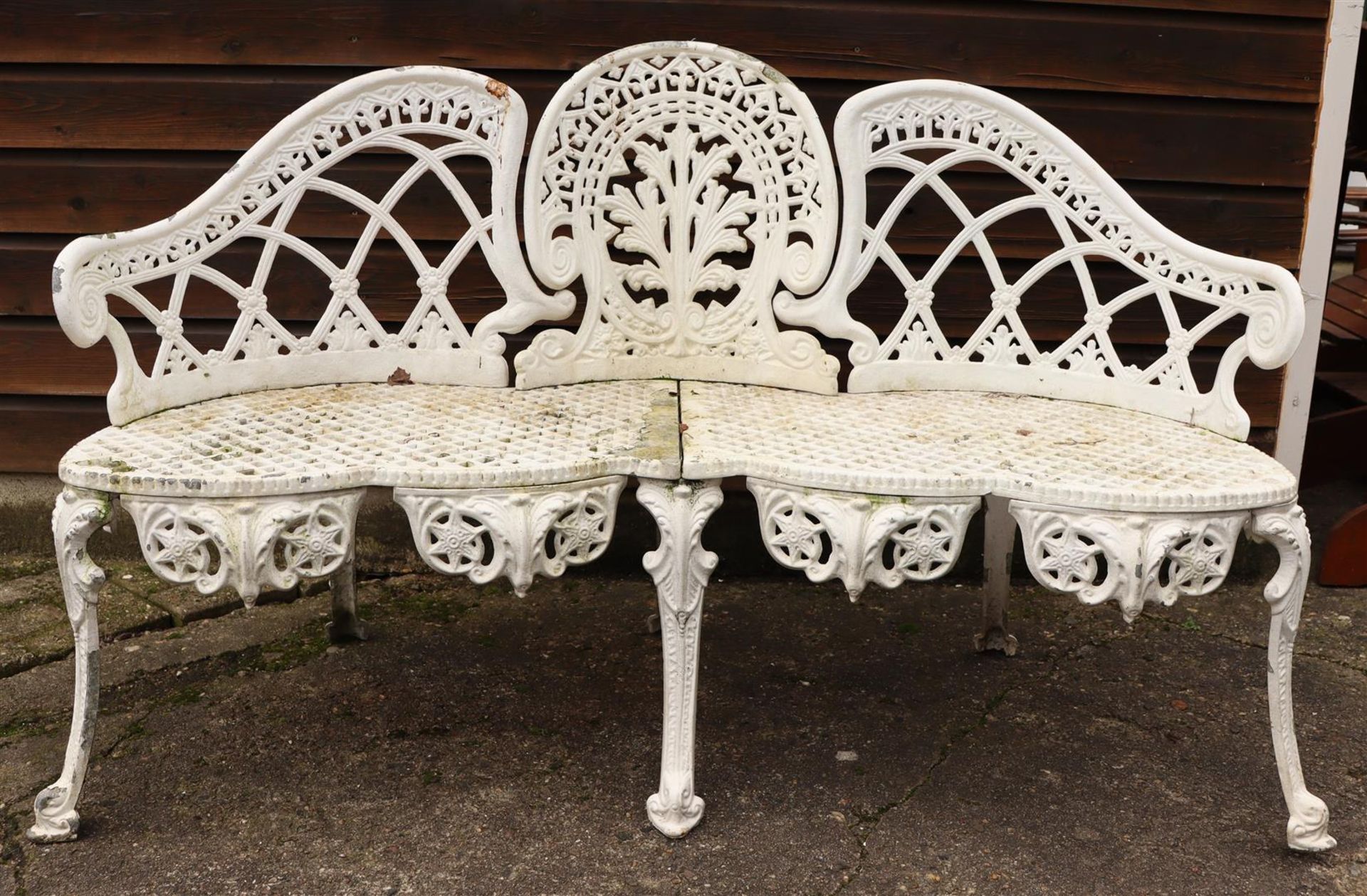 Metal white lacquered garden bench