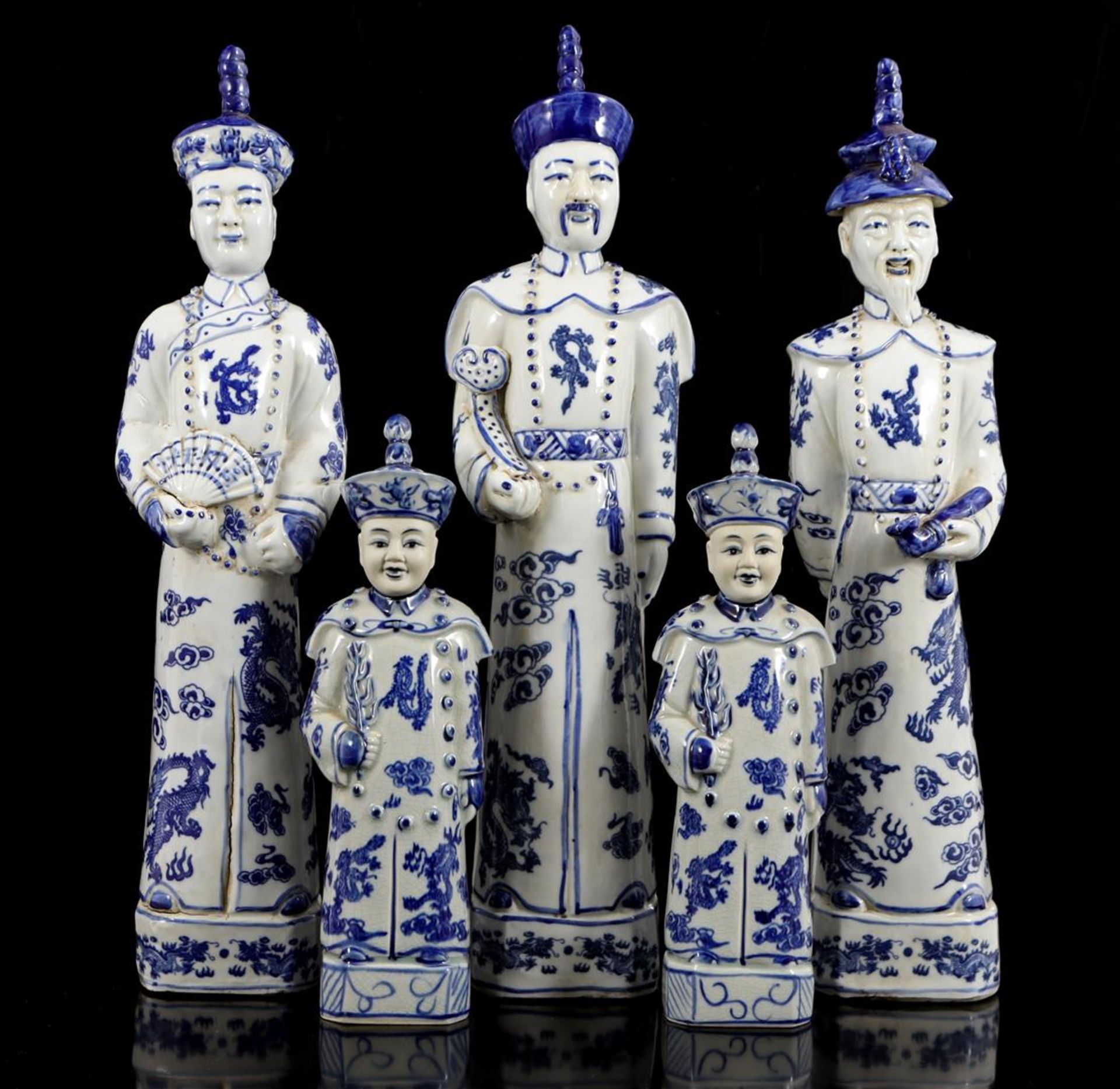 5 Chinese porcelain statues of wise men