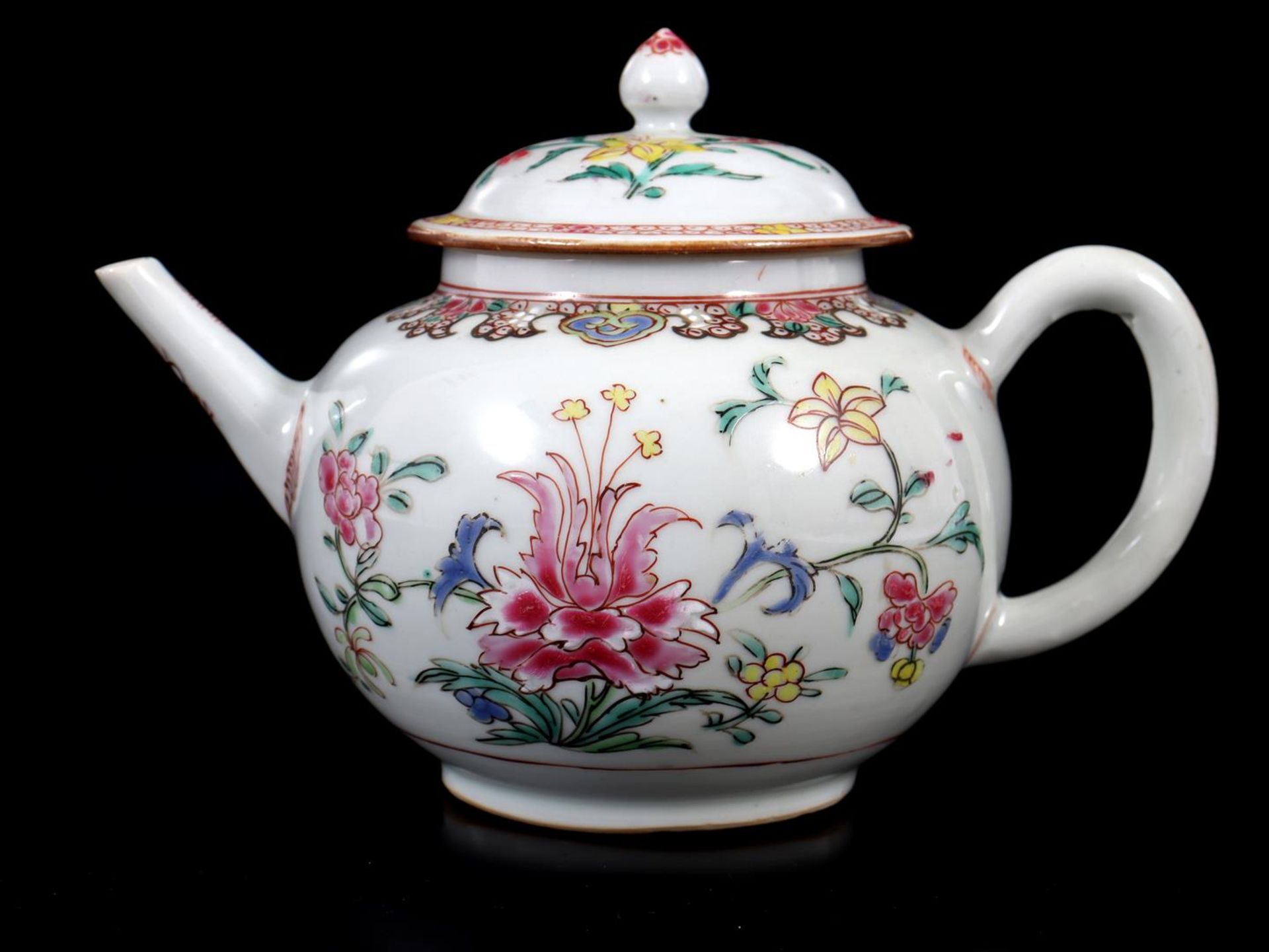 Chinese porcelain teapot with Famille Rose decoration - Image 2 of 2