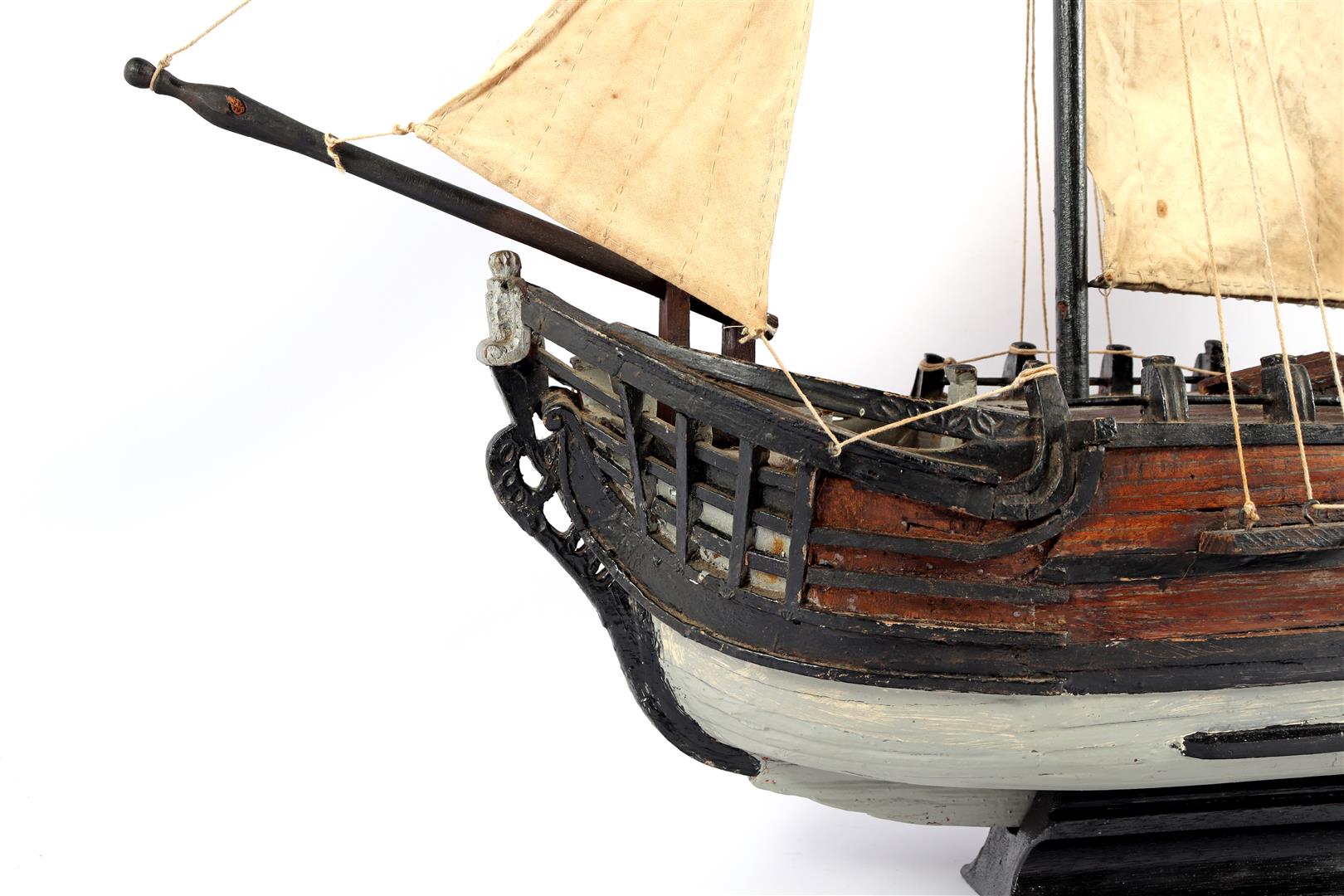 Scale model sailing boat - Image 5 of 5