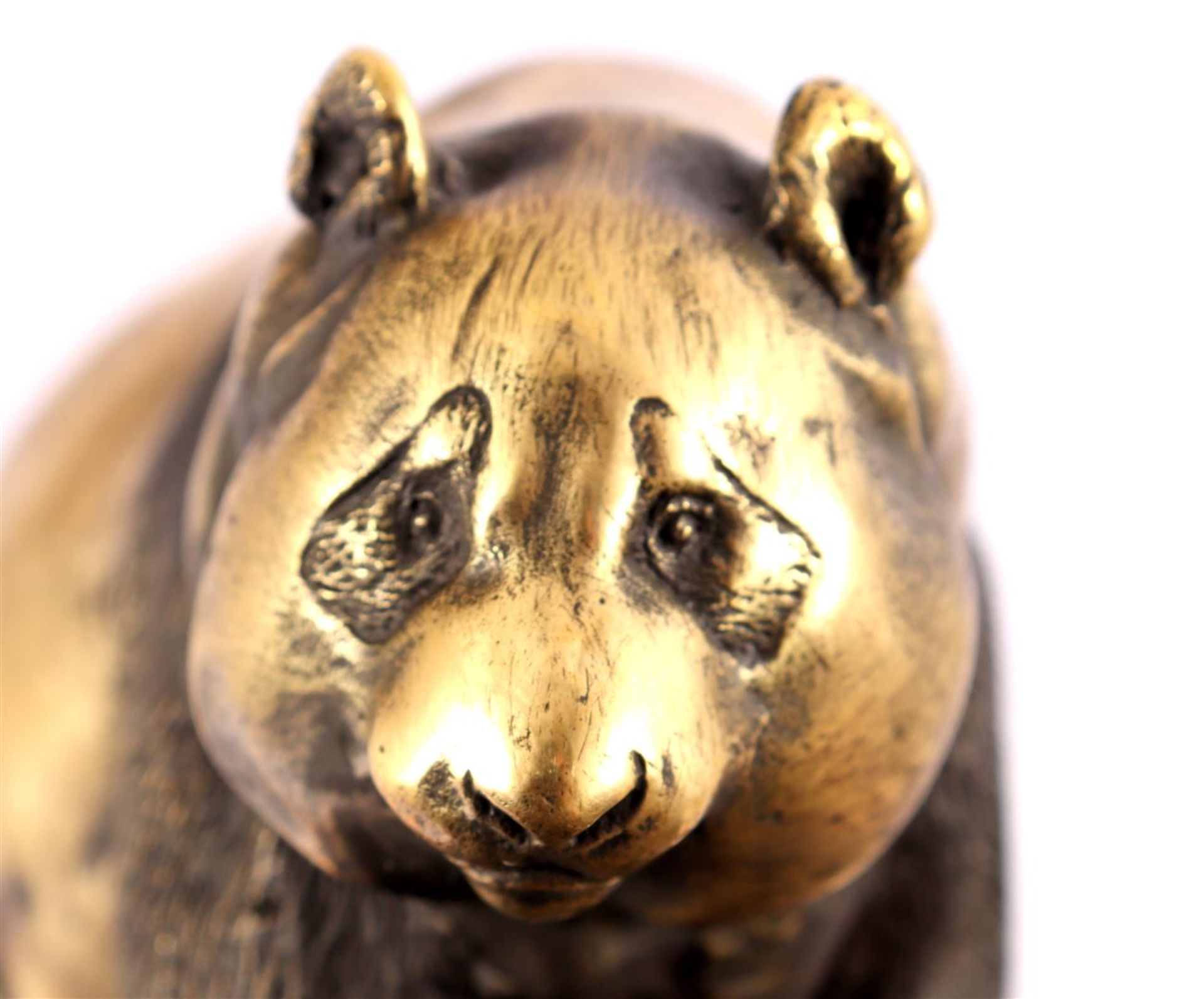 Bronze statue of a panda - Image 2 of 2