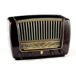 Philips radio in bakelite cabinet