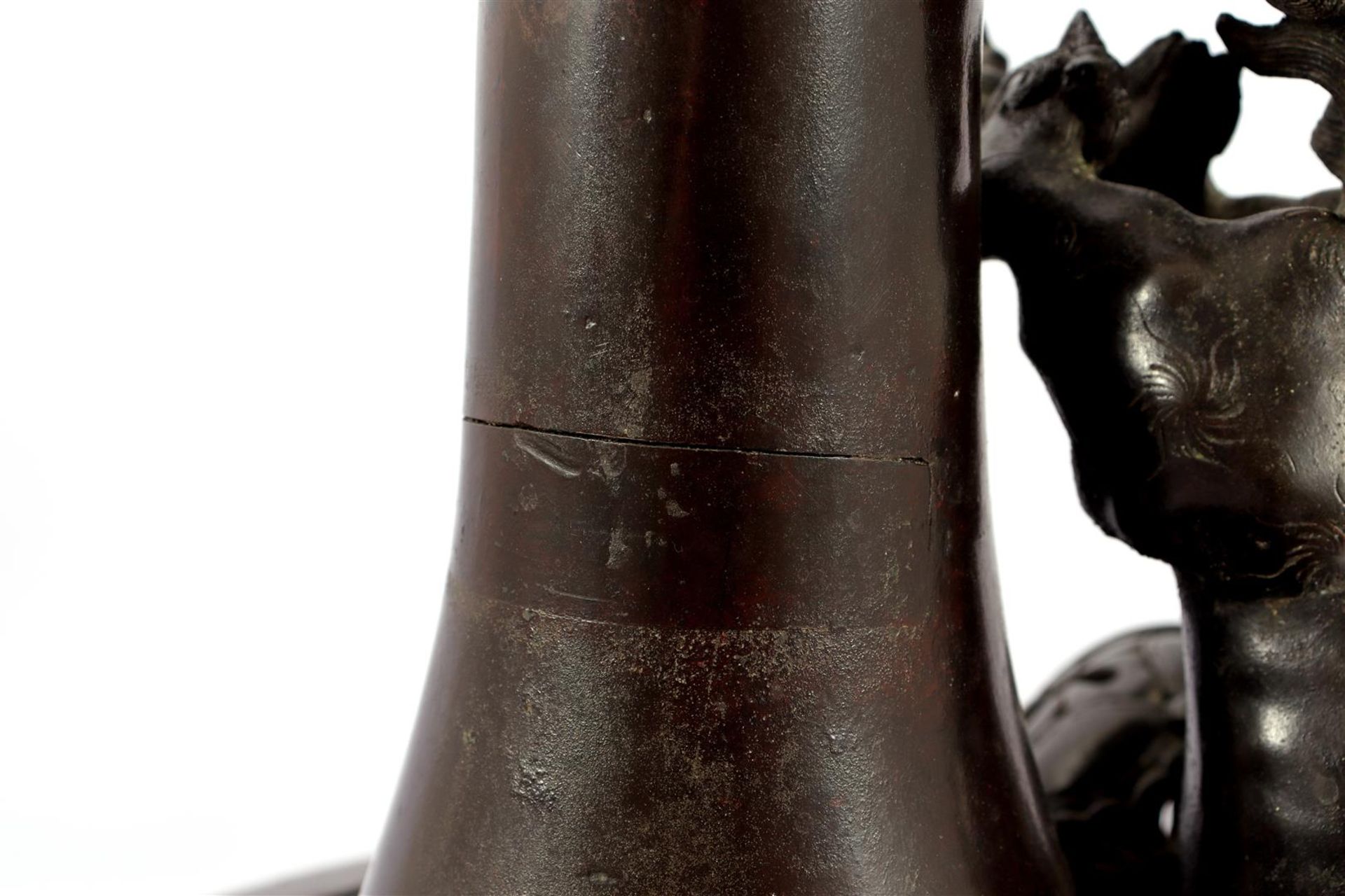 Japanese bronze vase on which standing - Bild 4 aus 8