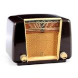 Philips radio in bakelite cabinet