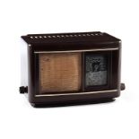 Philips radio in bakelite cabinet