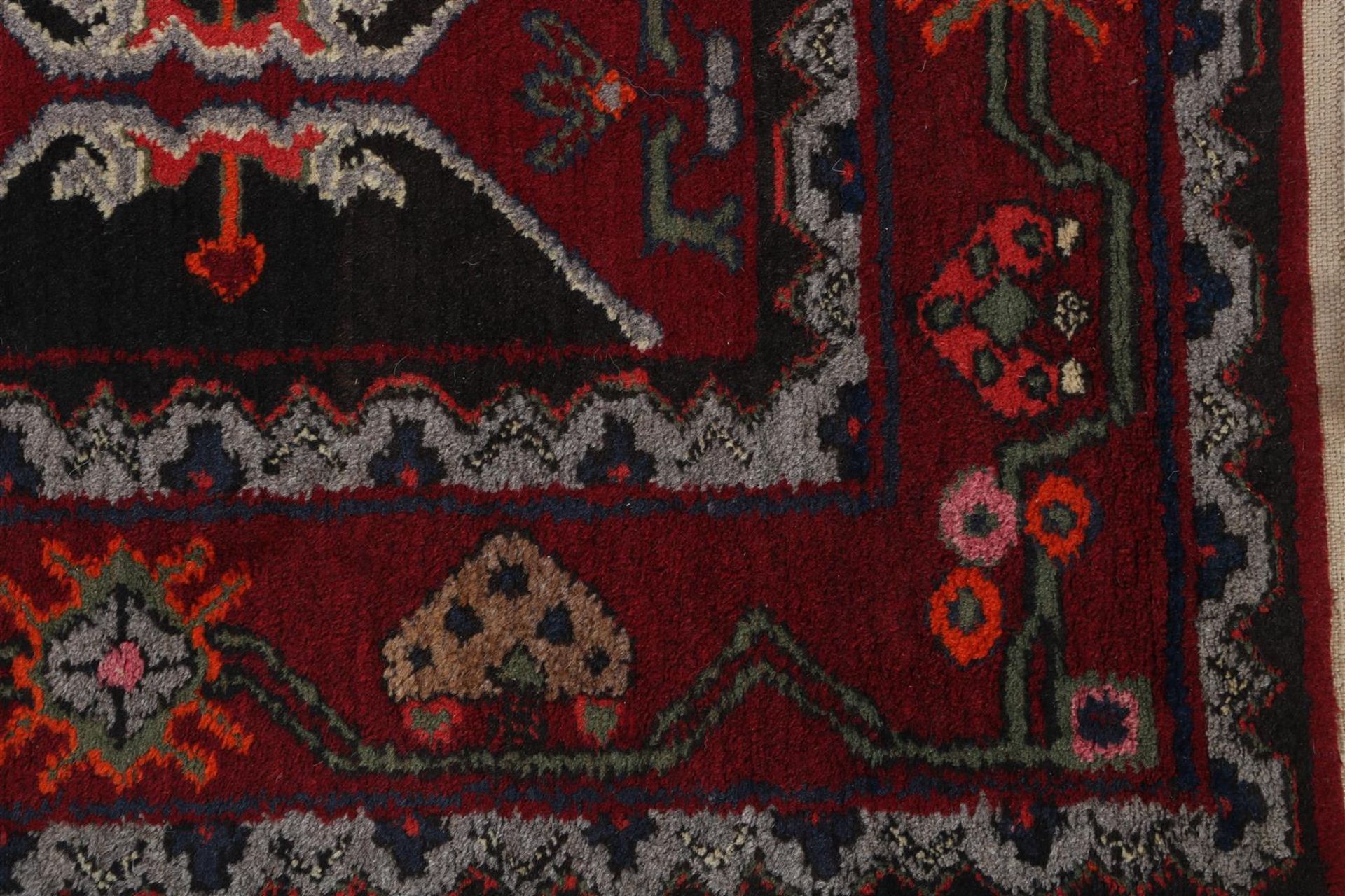 Hand-knotted carpet - Bild 2 aus 4