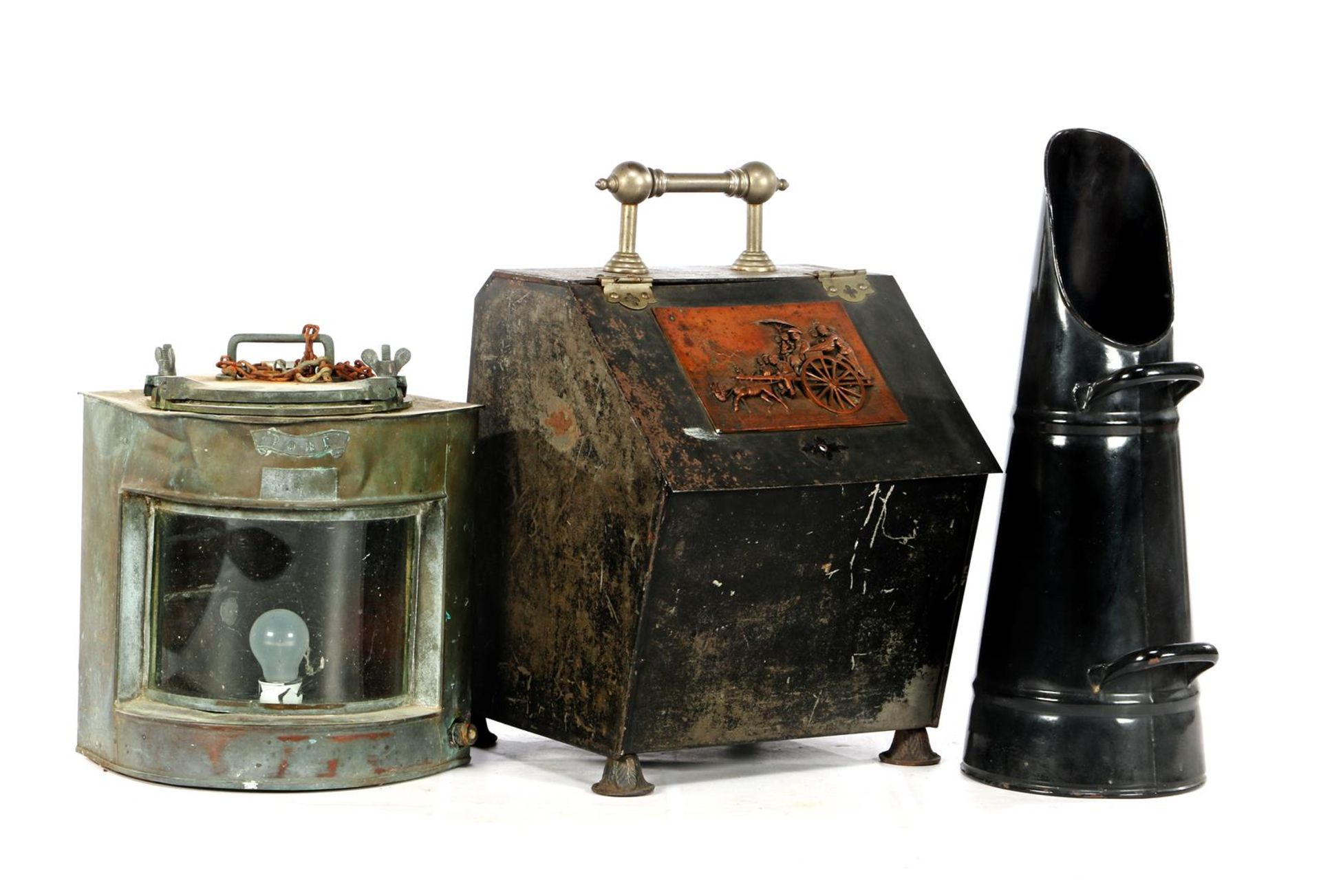 Coal kit, coal bin and ship lamp, maximum 62 cm