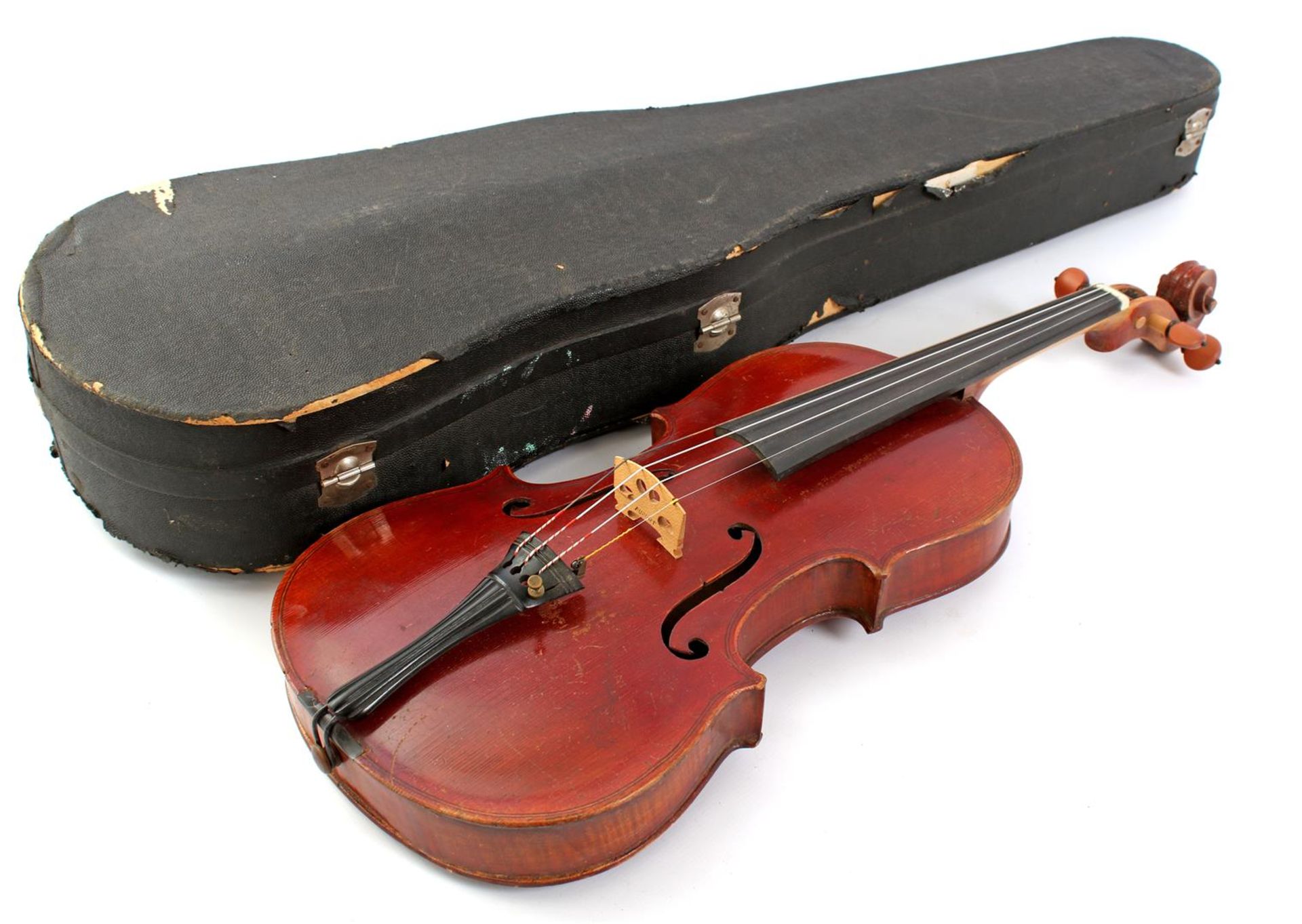 Violin in case marked E Leipp