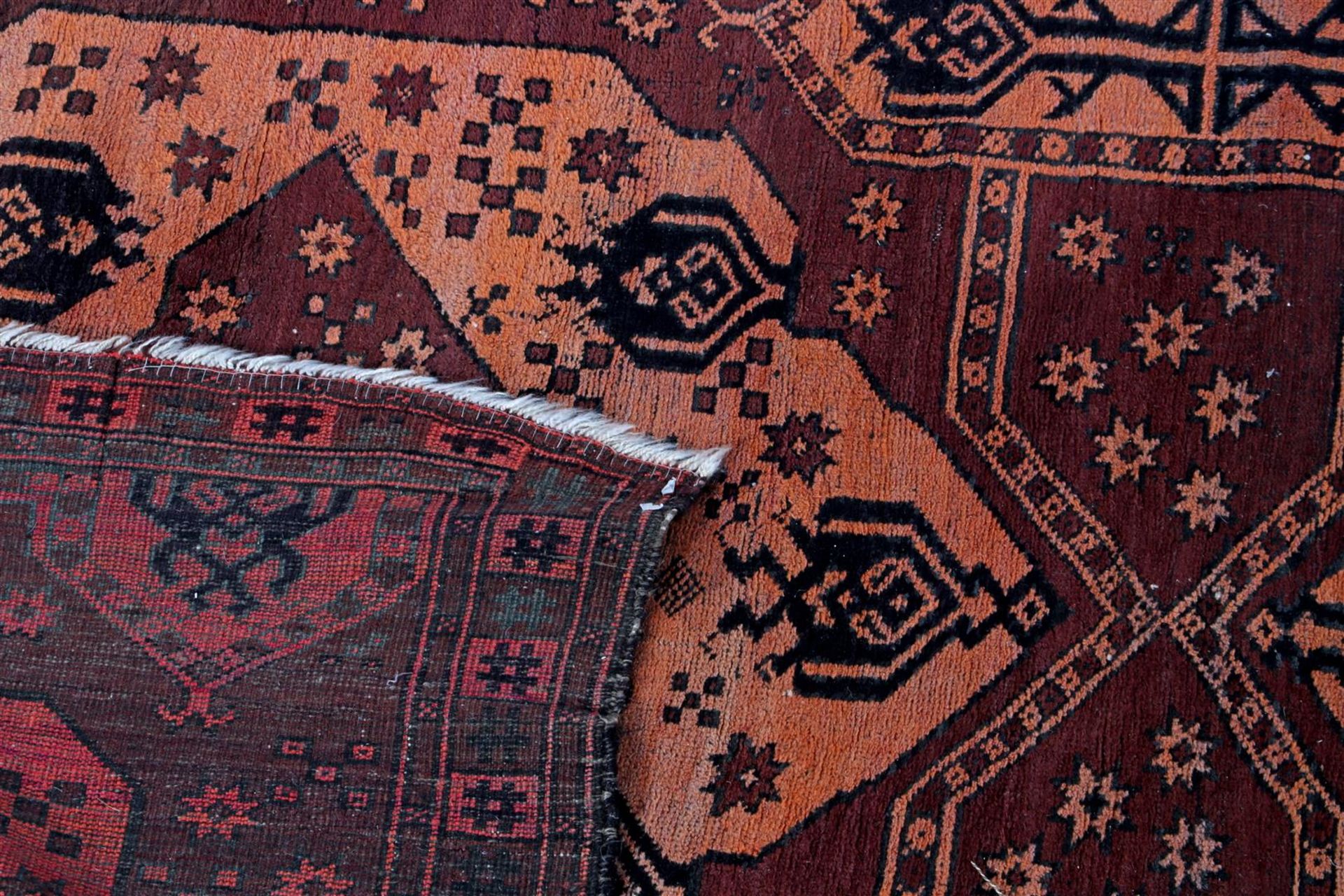 Oriental hand-knotted carpet - Bild 3 aus 3