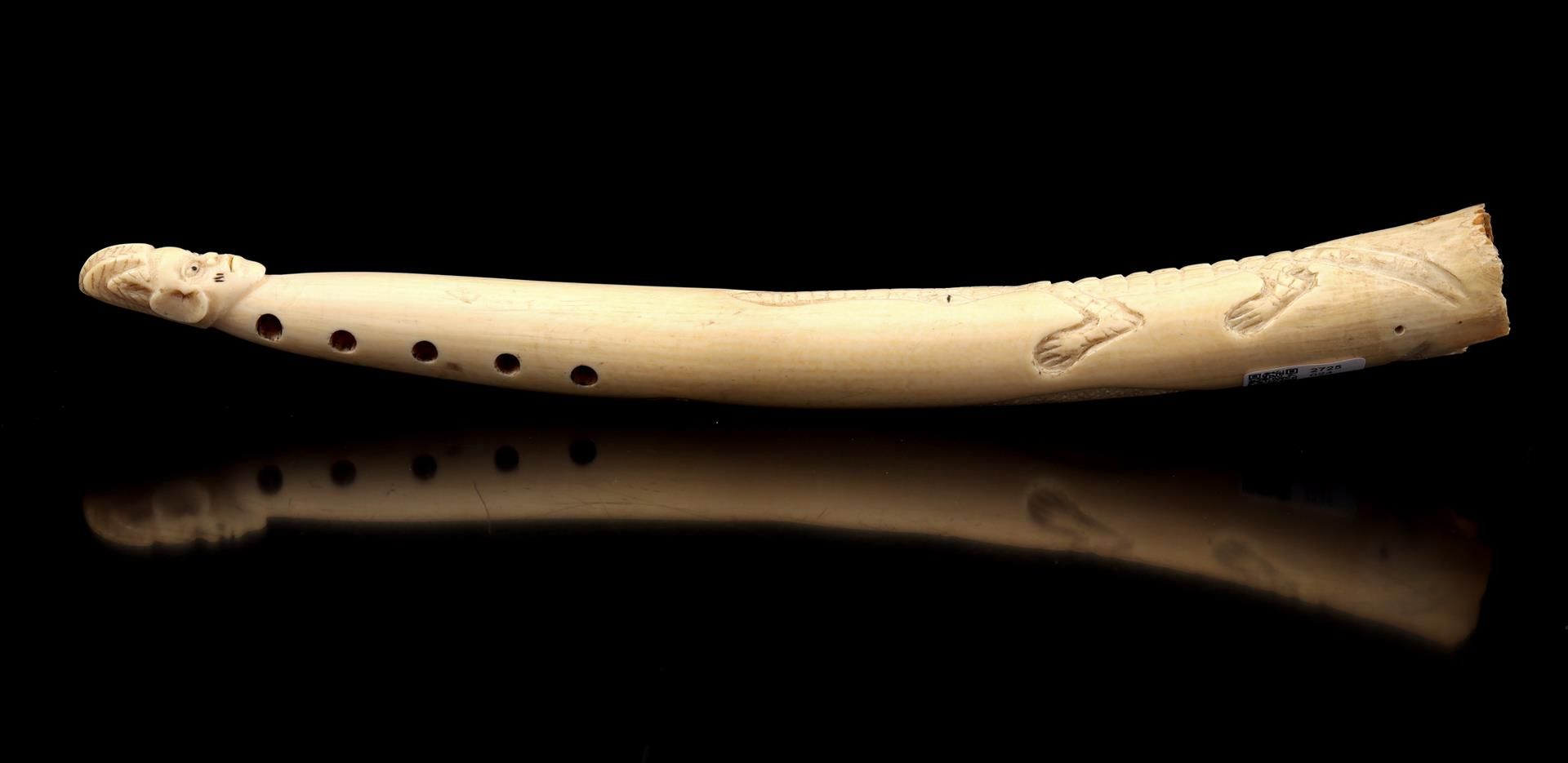 Ivory ceremonial flute, Africa around 1930, 29.5 cm, 214 grams. With certificate.