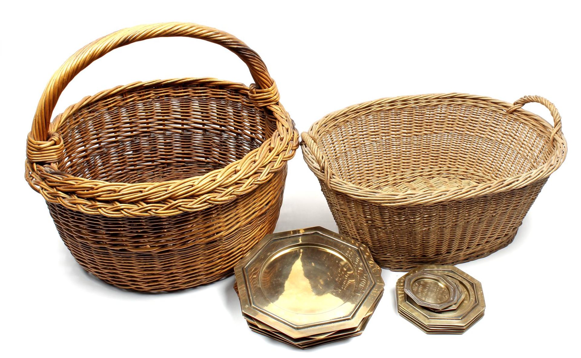 Round wicker basket with handle 53 cm high, 62 cm diameter, oval wicker basket with 2 handles 29 cm